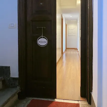 Luna Rossa Roma Guest House-2