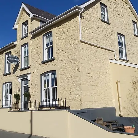 Riverbank Bed And Breakfast-2