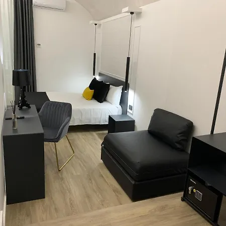 Toledo Boutique Rooms-2