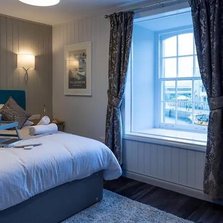 The Three Crowns B&B-3