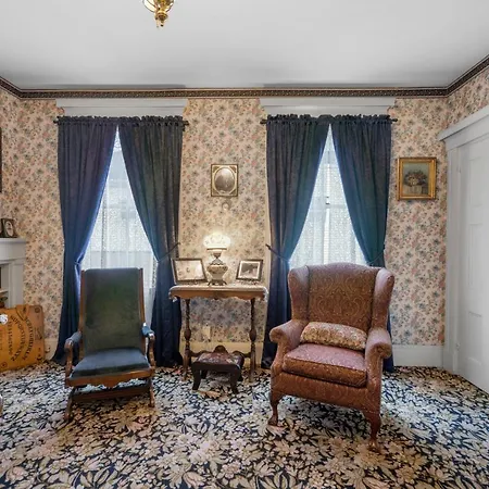 Lizzie Borden House-2