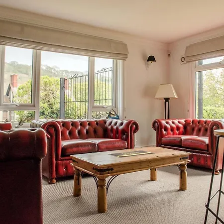 Mynd House-3