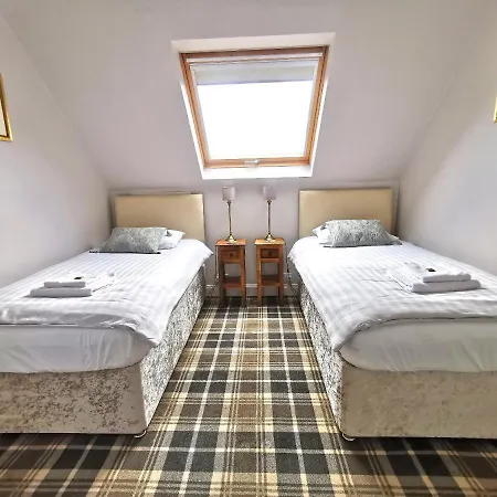 The Knowe Guest House-3