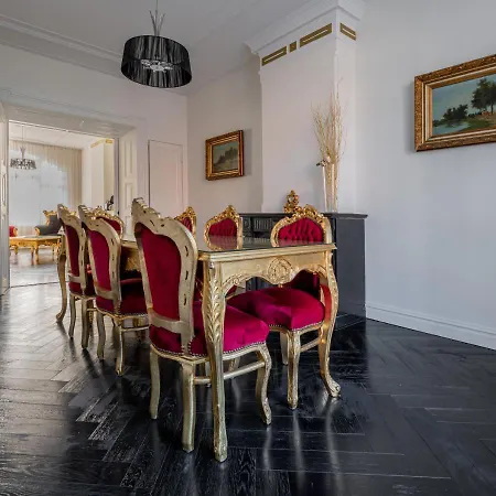 Dina-Perla Lodges, Shared Home - Not Hotel - In Museum District-3