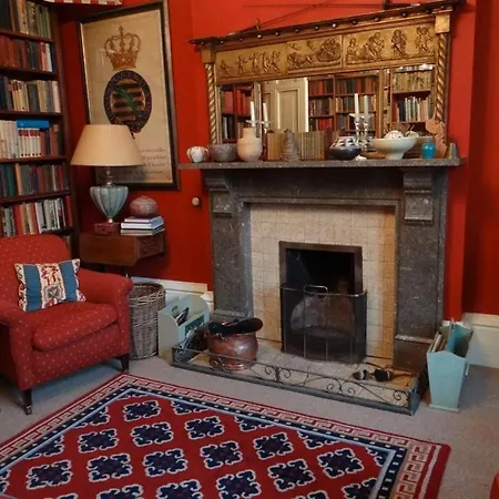Heyford House Bed & Breakfast-2
