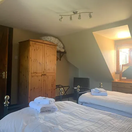 Burnt Mill Cottage-2