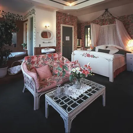 Humboldt House Bed & Breakfast-3