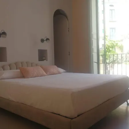 Luciani 33 Luxury Rooms-3