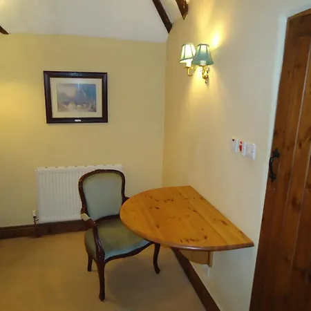 Oldlands Farmhouse Bed And Breakfast-3