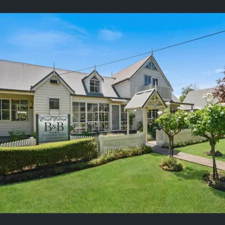 Creek Cottage Bed And Breakfast Traralgon-2