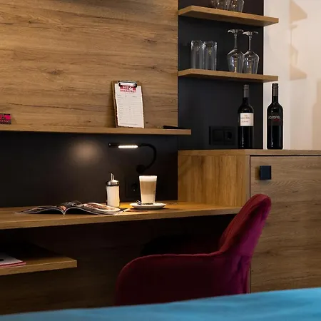 Bed&Breakfast - Homburg am Main-2