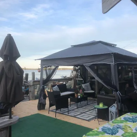 Seawatch Bed & Breakfast-3