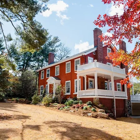 The Applewood Manor-2
