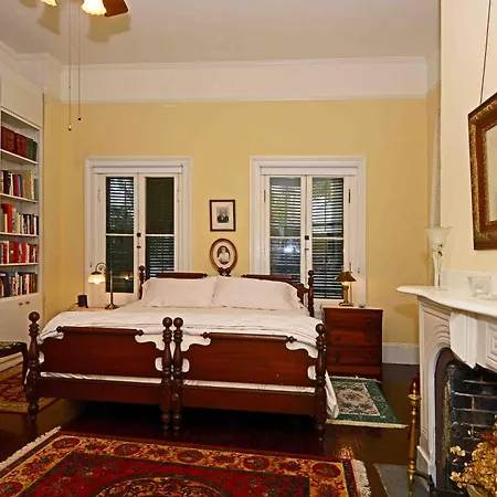 1872 Denham Inn-3