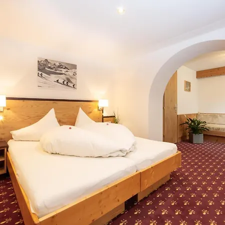 Hotel Garni Tyola-2