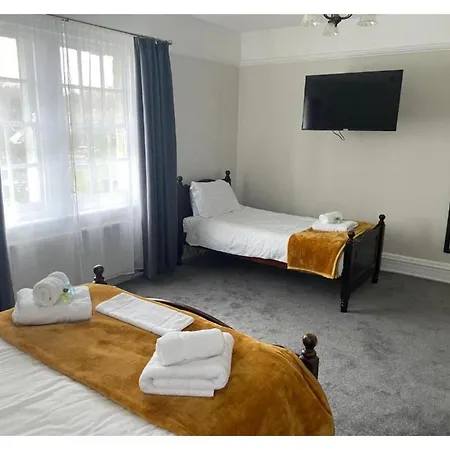 The Red Lion Hotel-2