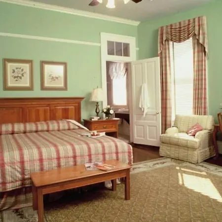 The Queen Anne-3