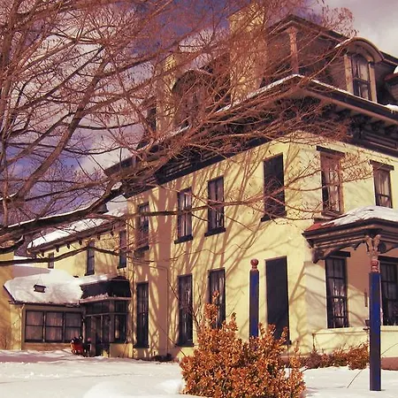 Allegheny Street Bed & Breakfast-2