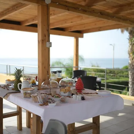 B&B Sale e Sole sul Mare-2