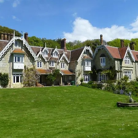 Lisle Combe-2