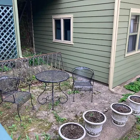 Abe'S Spring Street Guest House-3