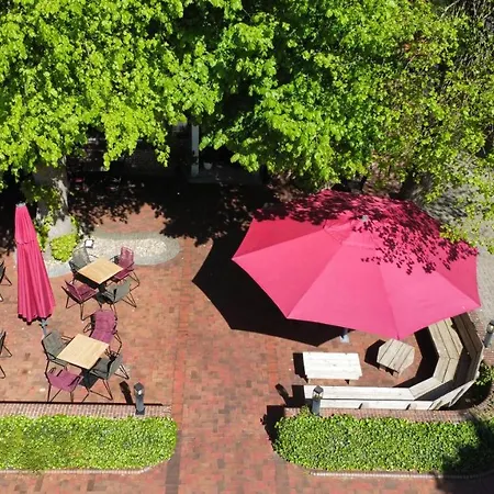 Boutique Hotel Lindenhof, Bed & Breakfast-2