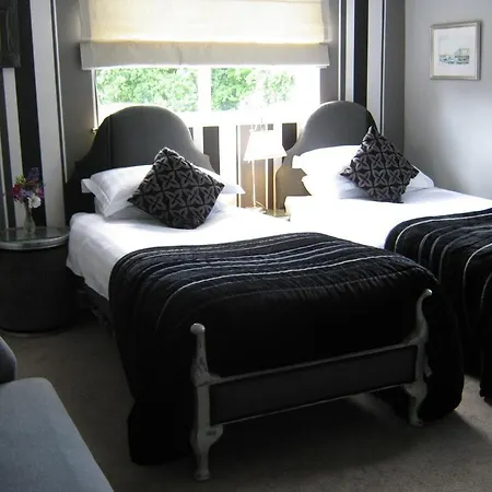 Holly Tree B&B-3