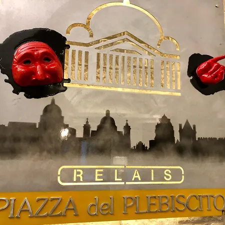 Relais Piazza Del Plebiscito B&B-2