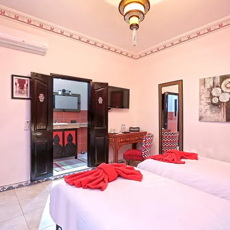 Riad Blue Eyes-2