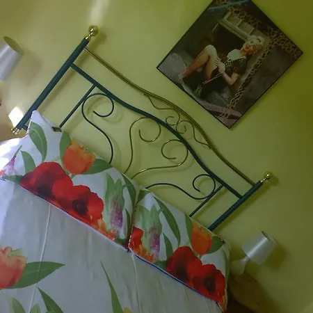 Mulberry Lodge B&B-3