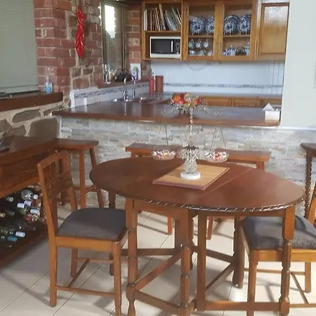 Highroost Bed & Breakfast Accomodation - Rural Escape-3