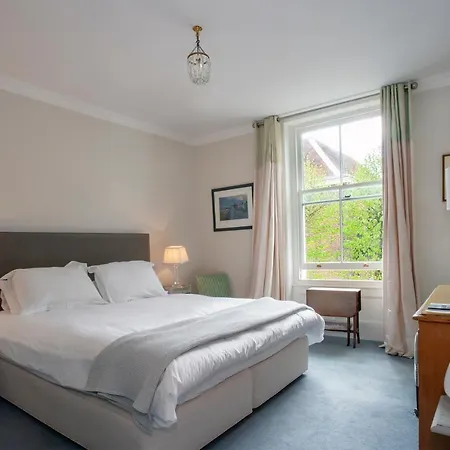 Bear'S Well Guest House-3