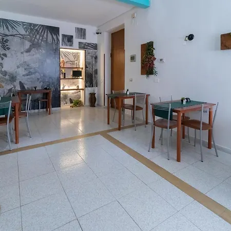 Anime Bed&Breakfast-3