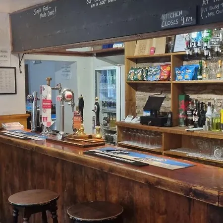 Dinas Castle Inn-2