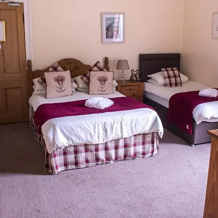 Balyett Farmhouse B&B-2