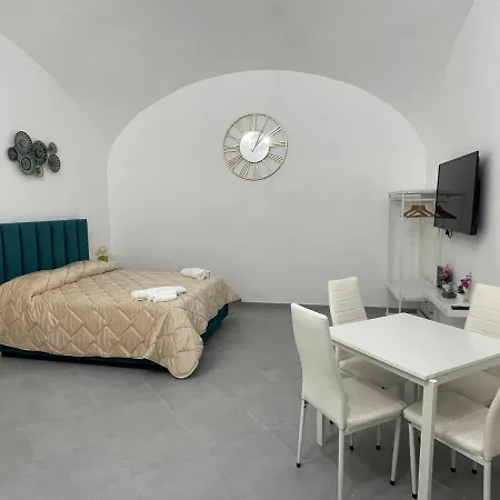 B&B Suite Anfiteatro Pozzuoli-3