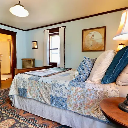 The Marshall House-2