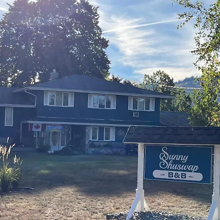 Sunny Shuswap B&B-2