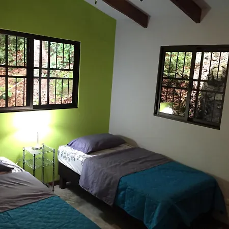 Luz En El Cielo Eco-B&B/Hostel-3