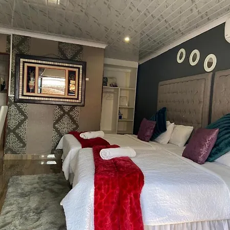 Nsuku Bed And Breakfast-3