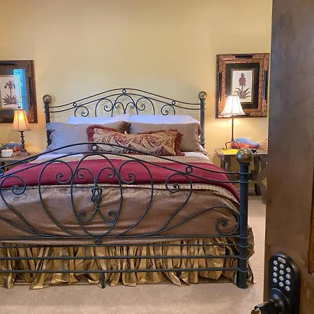The Birdnest Inn-2