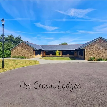 The Crown Lodges-3