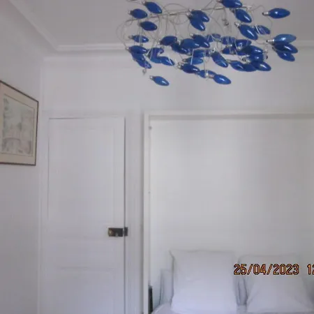 Bed And Breakfast Paris Centre-2