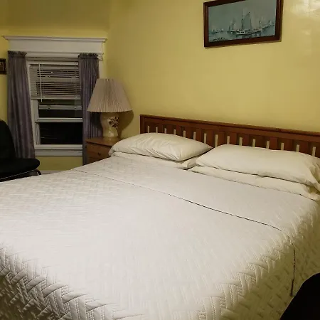 Harbor House Bed And Breakfast-3