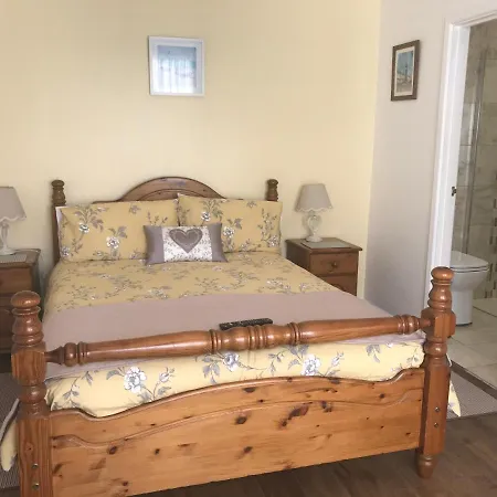 Lilac Villa Guest House-3