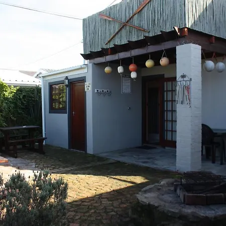 Whalers Guest House-3