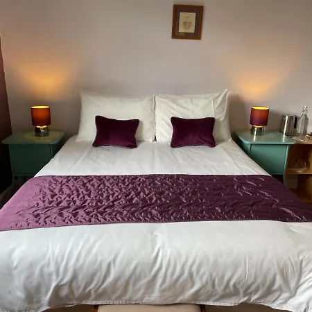 Blackburn Villa B&B-3