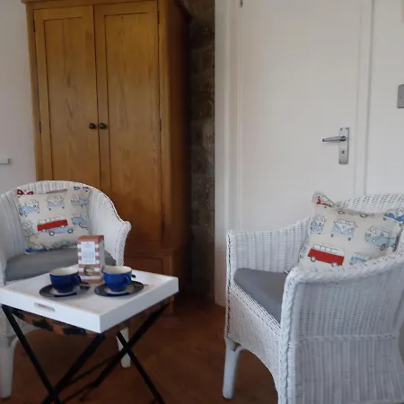 Lamorna Pottery B&B-3