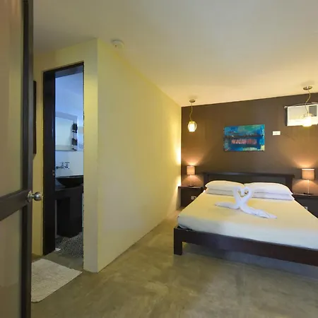 Lazy Dog Bed & Breakfast-2