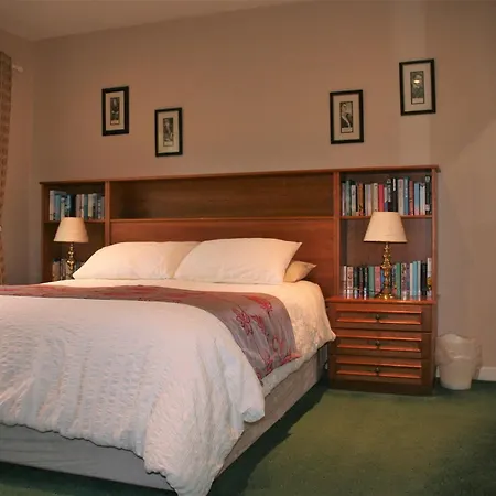 Applecroft House-2